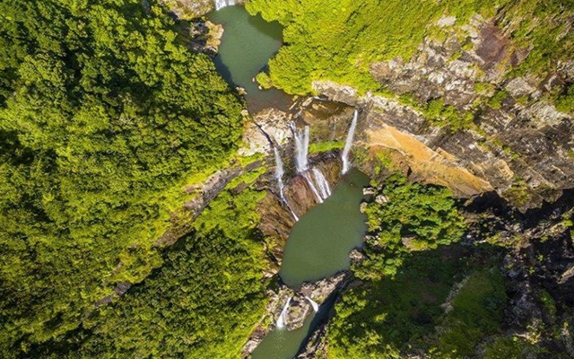 Wanderungen & Naturpfade – Berge, Wasserfälle & Panoramen